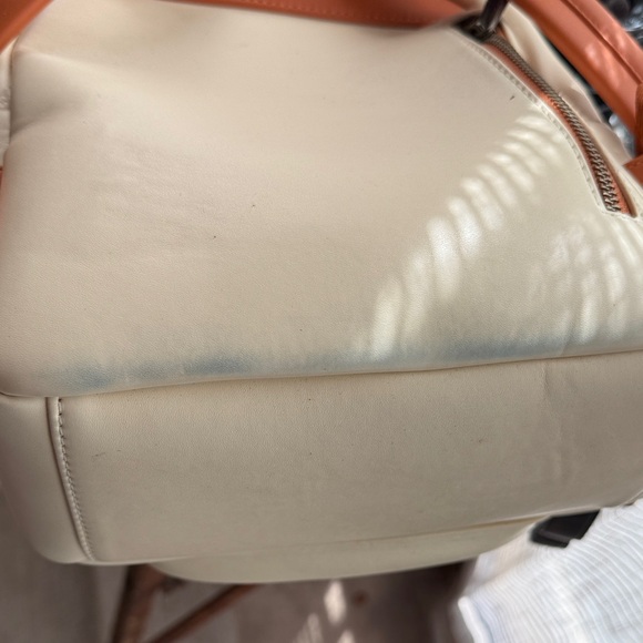 Disney Loungefly Fox and Hound Backpack - Picture 8 of 8